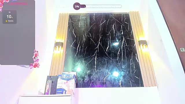 Wyatt Rose online show from October 31, 5:53 am