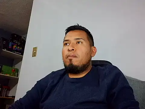 Doggo05 online show from March 20, 3:32 am