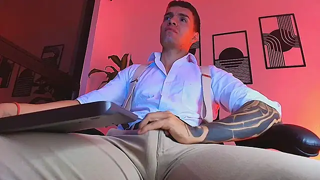 ALPHA DOMINUS  online show from July 1, 3:51 am