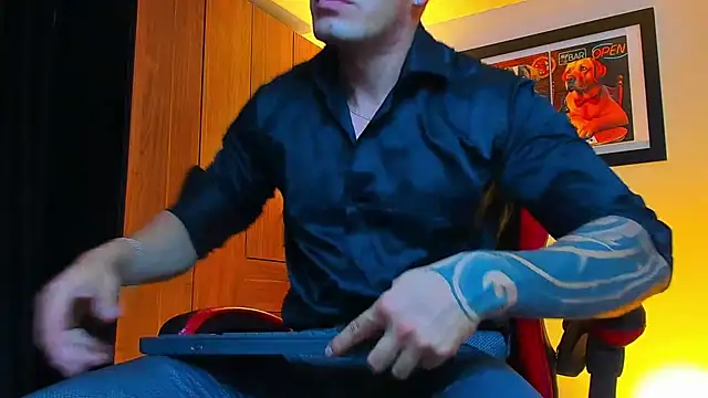 ALPHA DOMINUS  online show from November 18, 4:38 am