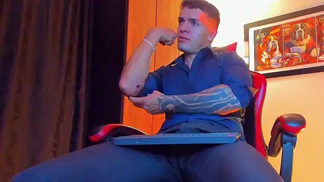 ALPHA DOMINUS  online show from January 7, 4:17 am