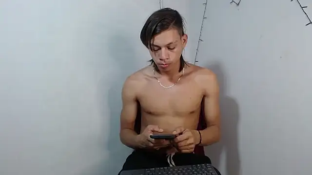 masterbrave420 online show from September 15, 10:44 pm