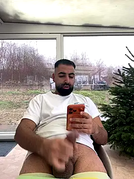 bignasthairy online show from December 20, 10:11 am