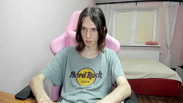 Snapshot of eleganc3 chatting on September 10, 9:35 pm eleganc3 online show from September 10, 9:35 pm