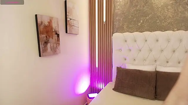 Dulcey  online show from March 13, 11:33 pm