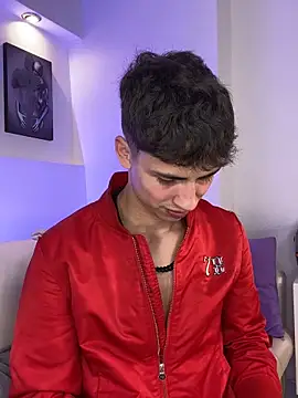 Snapshot of AdrianRinaldi chatting on September 17, 10:00 pm AdrianRinaldi online show from September 17, 10:00 pm