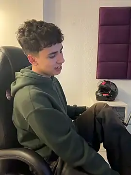 AdrianRinaldi online show from January 7, 8:03 pm