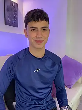 Snapshot of AdrianRinaldi chatting on September 16, 9:59 pm AdrianRinaldi online show from September 16, 9:59 pm