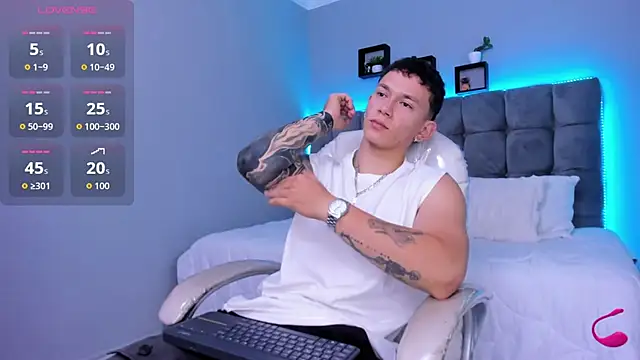 Thomas moon online show from January 17, 1:03 pm