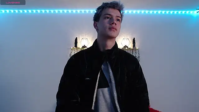 nicktorn online show from March 24, 12:32 pm