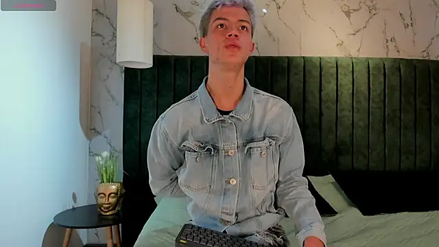 nicktorn online show from December 15, 12:24 pm