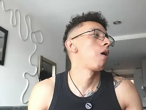 Vbenz28 online show from March 14, 9:33 pm