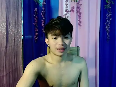 Snapshot of mostwantedtwink chatting on October 4, 5:01 am mostwantedtwink online show from October 4, 5:01 am
