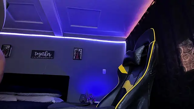 alexgiraldo   online show from September 14, 9:28 pm