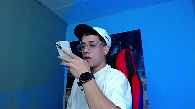 alexgiraldo   online show from March 26, 5:17 pm