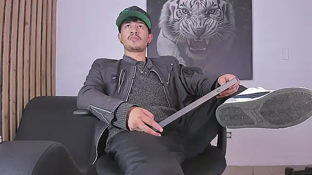 DimitriDeluxe online show from October 3, 8:14 pm