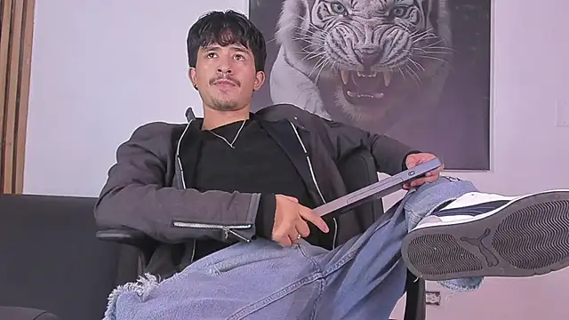 DimitriDeluxe online show from September 26, 9:45 pm