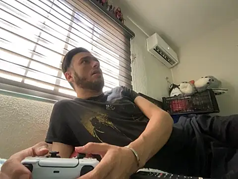 Alexitho25 online show from September 19, 7:35 pm