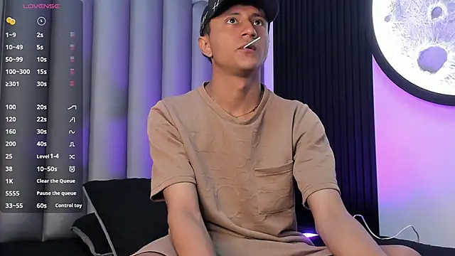  Leohot  online show from October 22, 3:10 am