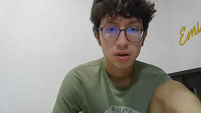 Snapshot of Kevintdx chatting on September 10, 2:43 am Kevintdx online show from September 10, 2:43 am