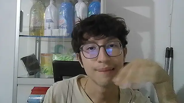 Snapshot of Kevintdx chatting on September 18, 3:08 am Kevintdx online show from September 18, 3:08 am