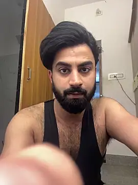 hottestboy03 online show from December 18, 4:36 pm