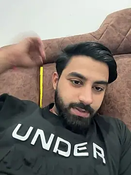 hottestboy03 online show from April 15, 10:04 am