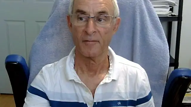 funone1999 online show from October 15, 11:12 pm