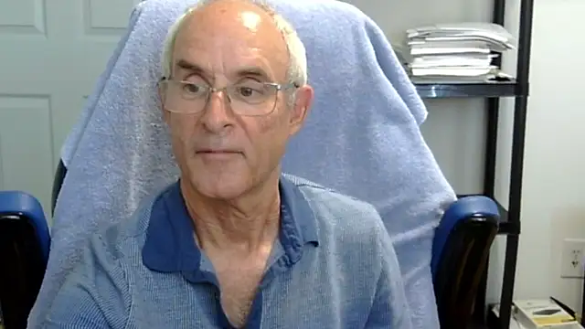 funone1999 online show from October 17, 11:20 pm