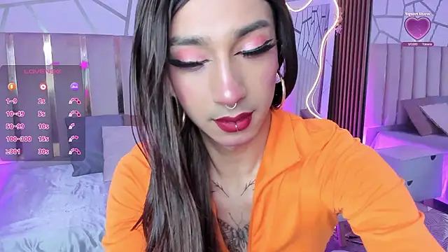 CYRUS TAY online show from March 28, 12:27 pm