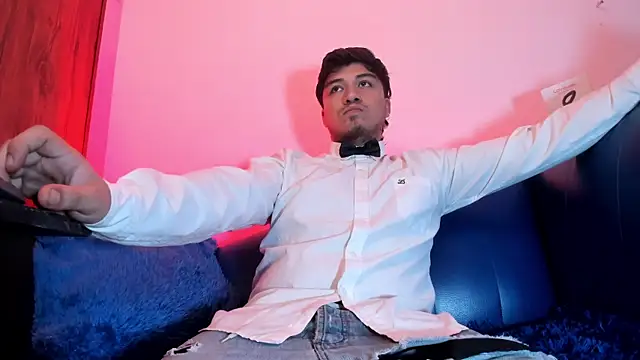 juanmechanic  online show from July 16, 10:17 pm