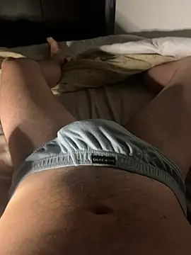 pequejose online show from July 27, 11:34 pm