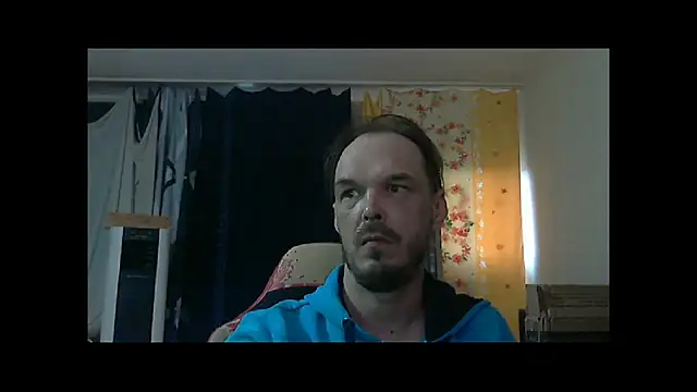 Snapshot of Jenner84 chatting on September 13, 6:03 am Jenner84 online show from September 13, 6:03 am