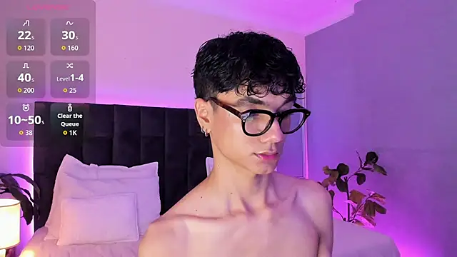 Phillicious   online show from November 3, 9:16 pm