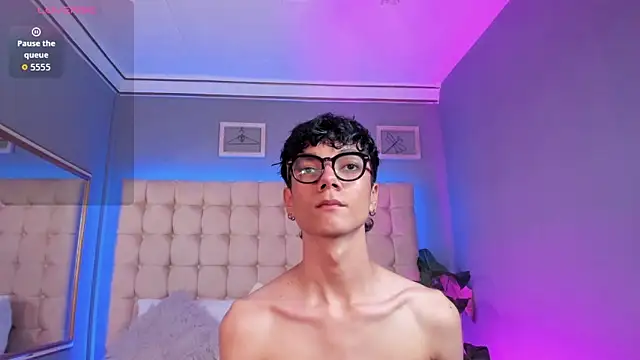 Phillicious   online show from September 19, 9:47 pm