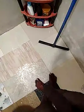 Tharindu34  online show from April 18, 4:58 am