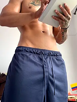 DeimonOficial online show from September 25, 5:45 pm