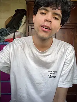 Axel-Mejia online show from April 9, 1:06 pm