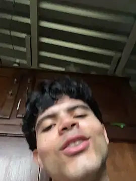 Axel-Mejia online show from November 10, 8:25 pm