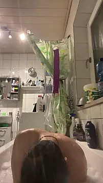 Kingpowerlittel online show from February 1, 10:19 pm