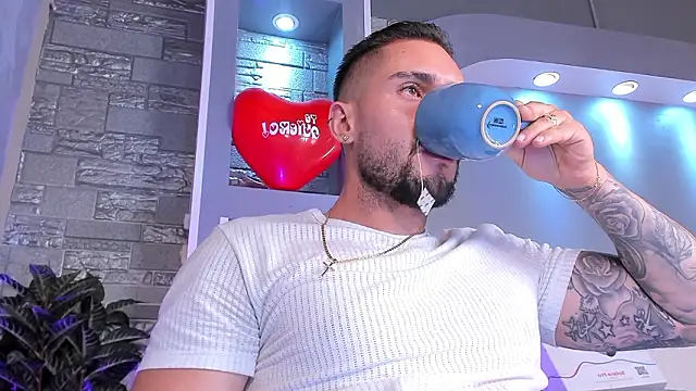 dominic de luca online show from February 18, 4:21 am