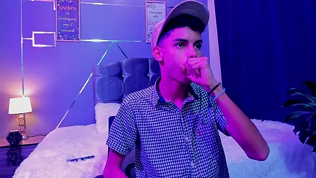 Room 69x online show from November 17, 2:58 am