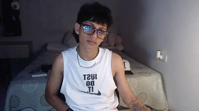 Snapshot of sung_yol chatting on September 19, 6:14 am sung yol online show from September 19, 6:14 am