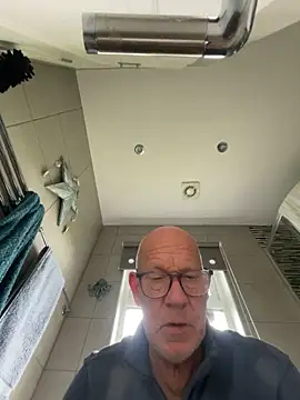 philefc online show from October 7, 7:56 am