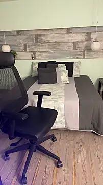 RaphaelDufort online show from January 14, 5:28 pm