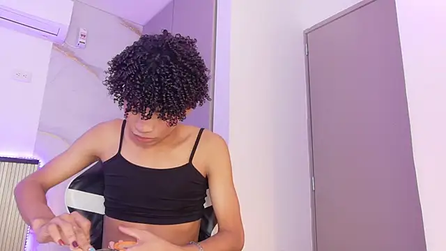 Ivone Rose  online show from October 12, 12:54 pm