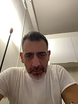 Skizzo6980 online show from February 15, 2:07 am