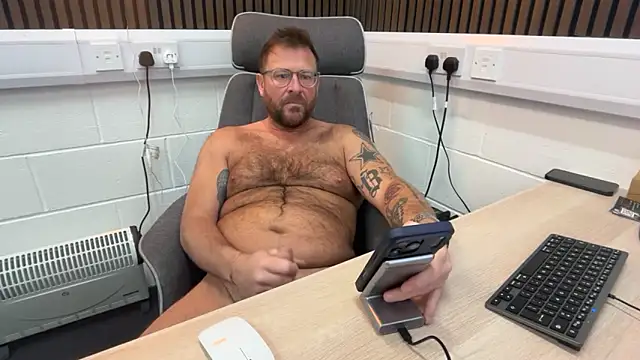 bilf1978 online show from March 25, 12:31 pm