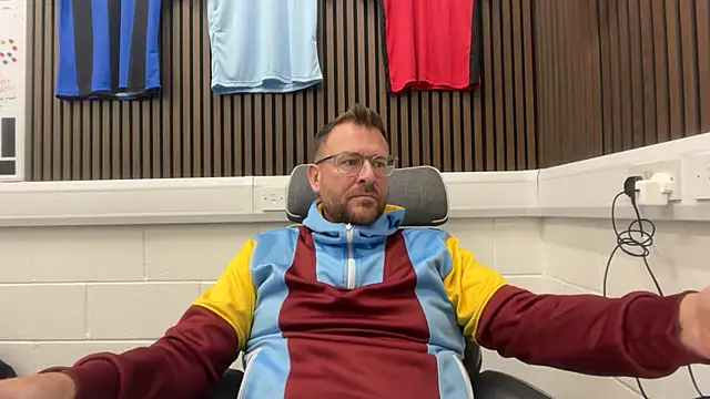 bilf1978 online show from February 10, 11:48 am