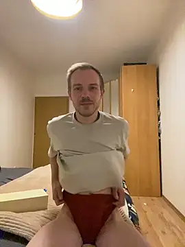 Skinny0150 online show from March 24, 8:57 pm